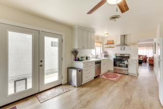 7 Mi to Soboba Casino Hemet Home with Patios! - Hemet - 4