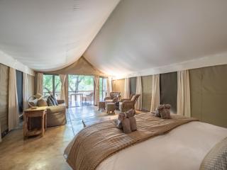 Nyati Safari Lodge - 3