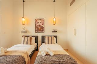 Voyage Ansam Two Bedroom With Ocean Views - Abu Dhabi - 2