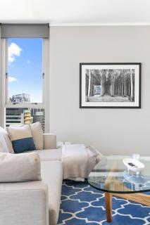 Elegant 2-Bed with Rooftop Dining & Fabulous Views - Brisbane - 5
