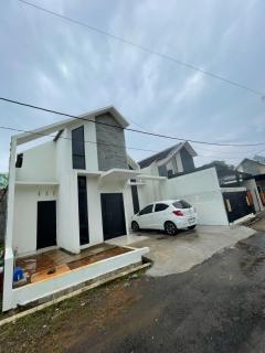 YF Homestay Jepara - 6