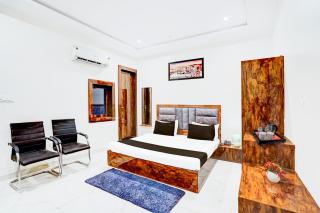 Super Townhouse Narholi Bridge Mathura - Mathura - 6