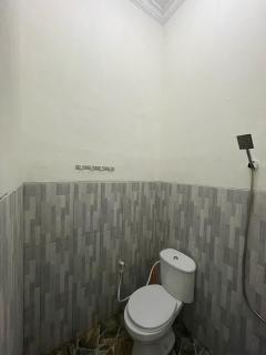 YF Homestay Jepara - 2