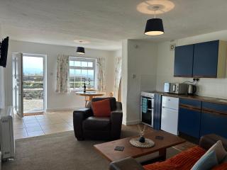 Min Y Mor - Criccieth - 7