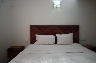 Luxury Fully Furnished Apartments - Gurgaon - 8
