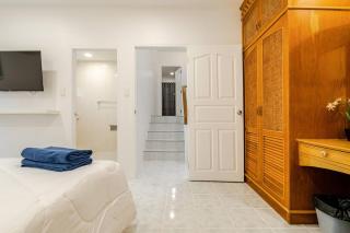 2 bed townhouse, best location, Patong - 5