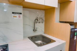 Homey and Modern Studio Apartment at Akasa Pure Living BSD By Travelio - Tangerang - 3