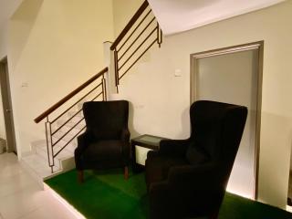 GARDEN BLISS VILLA HOMESTAY Jenjarom - 9