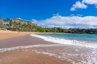 Beachfront Bungalow Walk to Ocean & Restaurants - Lihue - 1