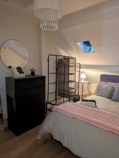 Cosy Modern One Bedroom in Hammersmith - London - 3