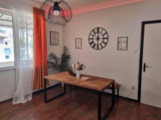 Downtown Belgrade Hostel and Apartments - Belgrado - 8