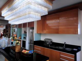 Queen Isabel Staycation & Venue - Tagaytay - 4