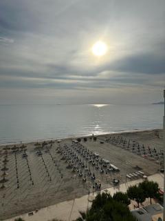 Beach View Apartment - Golem - 7