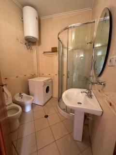 Beach View Apartment - Golem - 6