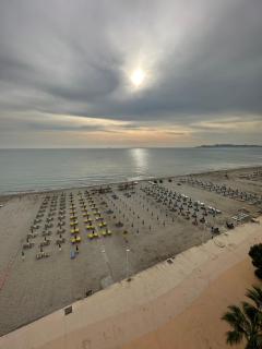 Beach View Apartment - Golem - 5