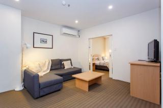 Perth CBD Apartment, Victoria Av - Perth - 0