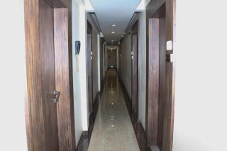 Hotel Vrushali Inn - Jāmb - 5