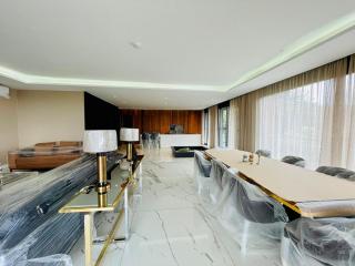 Lana Heights - 1