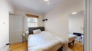 1-Bed Flat Craven Street, Westminster,London, Prime Location - 2