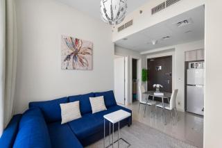 Modern 1BR at Golf Vita A in Damac Hills Near Golf - 2