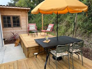 villa spacieuse piscine jacuzzi 8 chambres 22 couchages - Saint-Chamas - 4