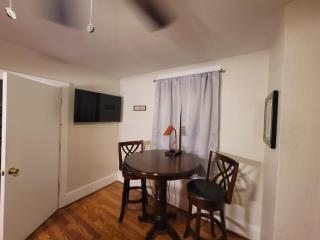 Large Studio1 Bedroom Or 2 BR Apartment Nr Ocean Center Main St Walk To Beach - Daytona Beach - 7