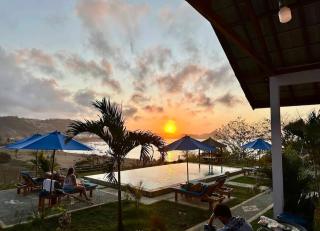 Bed On The Beach - Kuta Lombok - 8