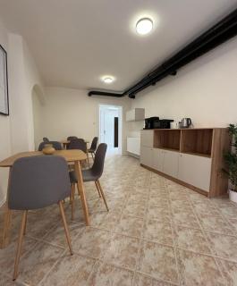 KatalinKert Apartman 3 - Győr - 4