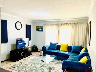 Ankazimia House at Reedsview - Roodepoort - 8
