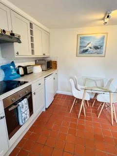 Foundry Cottage - Portland - 2