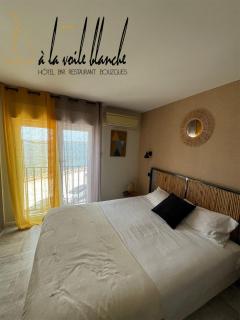 A La Voile Blanche - 7