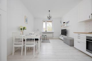 Chrzanowskiego 7 Bright Pet Friendly Apartment by Noclegi Renters - Varsovia - 4