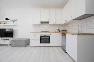 Chrzanowskiego 7 Bright Pet Friendly Apartment by Noclegi Renters - Varsovia - 1