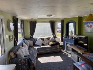8 Berth Caravan-Ingoldmells-Dog Friendly - Skegness - 7