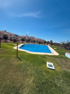 Ático nuevo con piscina - Almería - 9