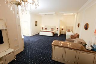 East Legend Hotel - 1