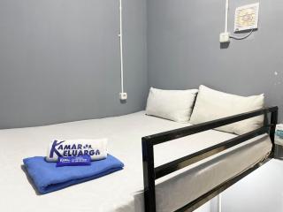 Helloroom Mampang Jl Bank - Giacarta - 1