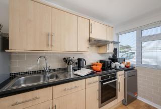 3 Europa Court in Mawgan Porth - Mawgan Porth - 2