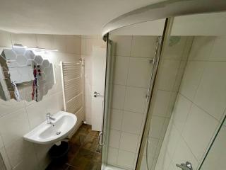 Schöne Zweizimmerwohnung für Langzeitaufenthalte in Ratingen - Ratingen - 7