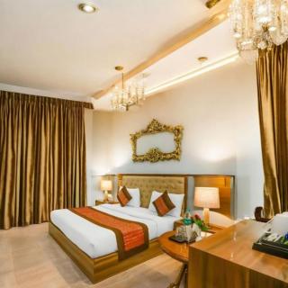 Hotel ALMORA NEAR TERMINAL 1 DELHI AIRPORT - WITH - FREE AIRPORT PICKUP AND DROP - New Delhi - 0