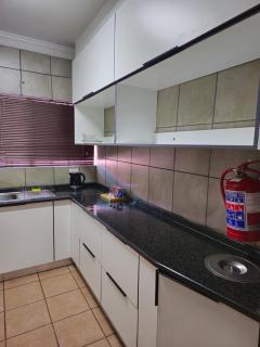ZUCH Accommodation At Pafuri Self Catering-Deluxe Suite - Pietersburg - 1