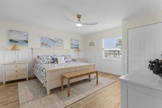 467 Water Front with Pool & Canal Access home - 6