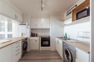 Bantry Place Beach Apartment - 8