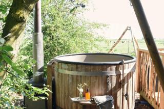 Tiny house Friesland nabij het water met hottub Fjild Hûske - 4