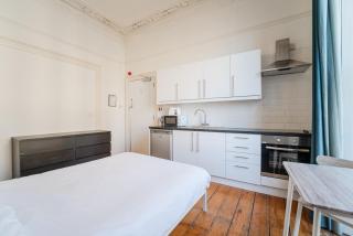 Georgian Shared House No'3 - By Clifton Short Lets - 9
