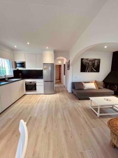 Villa Catalane, proche de la mer, jardin et piscine - Empuriabrava - 5
