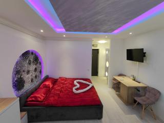 Luna Room - Baia Mare - 0