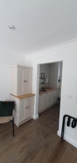 Cosy Hutch - - 8