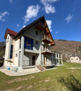 Bujtina Crystal Theth - 4