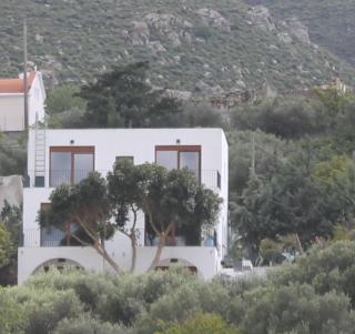 A Crystal Clear House in Pyrgos, Heraklion Crete - Pírgos - 0